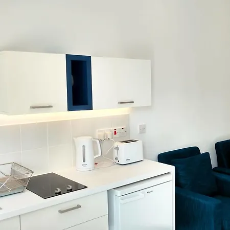 Olosuites Apartman Limassol