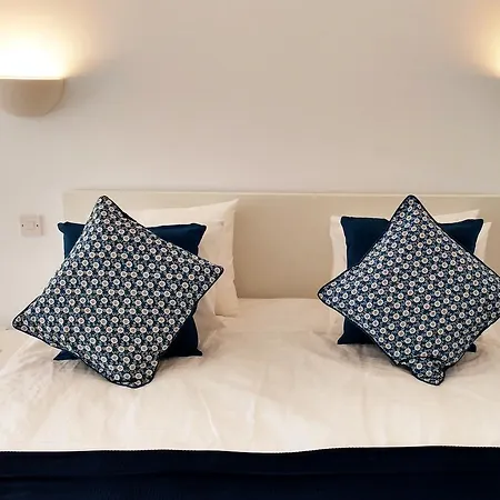 Olosuites Apartment